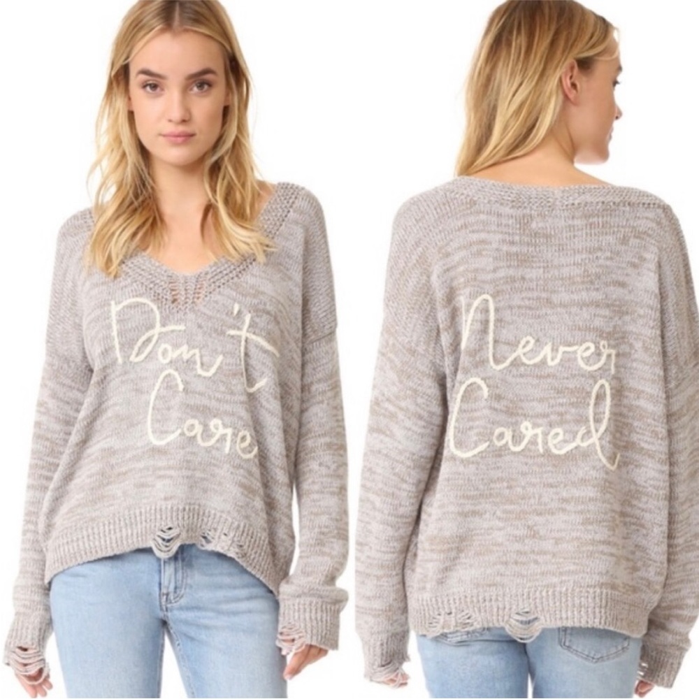 Wildfox Don’t Care Never Cared Distressed Cozy Knit V-Neck Sweater Small